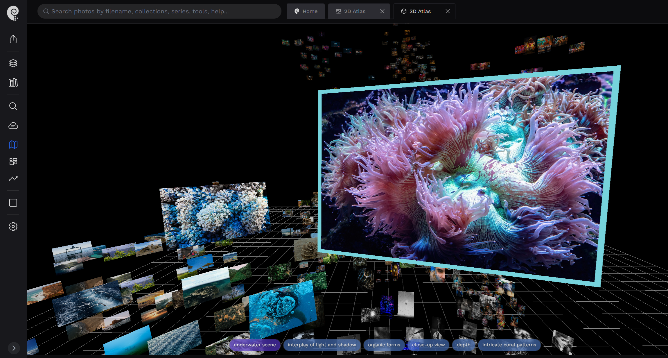 3D Atlas flythrough showing navigation between two distinct visual clusters in an immersive 3D space